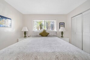 1 bedroom, in-room safe, iron/ironing board, free WiFi