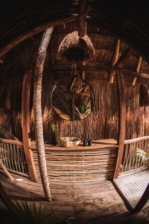 Deluxe Tent | Bathroom | Shower, towels