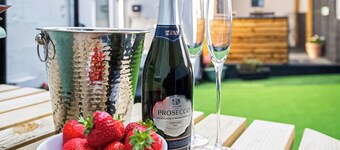 6 bedroom accommodation in Blackpool