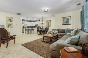 Smart TV - Peacock Villa * in luxury resort-style Paseo (Fort Myers)