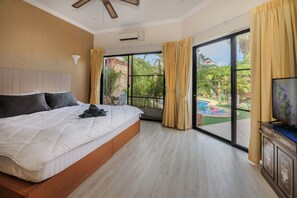 4 habitaciones, caja de seguridad en la habitación y escritorio 