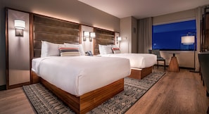 トラディショナル ダブルルーム | セーフティボックス (室内)、デスク、ノートパソコン用作業スペース、遮光カーテン