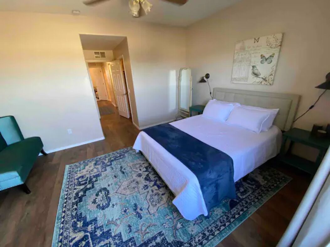 2 chambres, fer et planche à repasser, lit parapluie, Wi-Fi gratuit