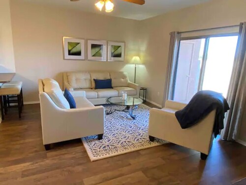 Sahuartia Retreat - Massage Chair, Gym and Pool/Hot Tub