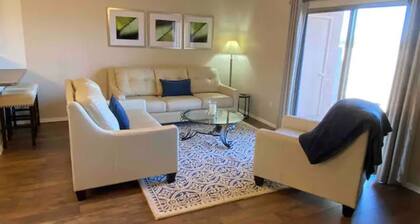 Sahuartia Retreat - Massage Chair, Gym and Pool/Hot Tub