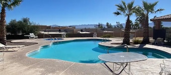 Sahuartia Retreat - Massage Chair, Gym and Pool/Hot Tub