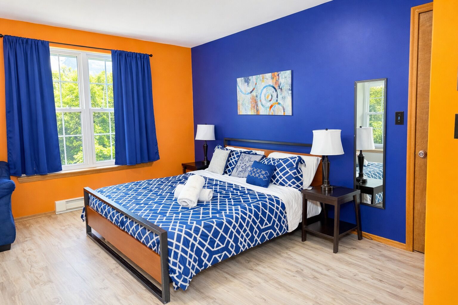 5 bedrooms, iron/ironing board, free WiFi, bed sheets