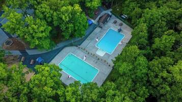 Piscine extérieure, piscine chauffée