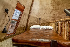 1 bedroom, travel crib, free WiFi, bed sheets