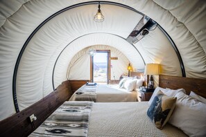 1 dormitorio, cuna de viaje, wifi gratis y ropa de cama
