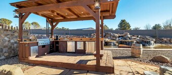 Annie Oakley Wagon w/ Hot Tub, 2QB and Outdoor Kitchen #37