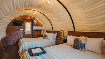 1 bedroom, travel cot, free WiFi, bed sheets