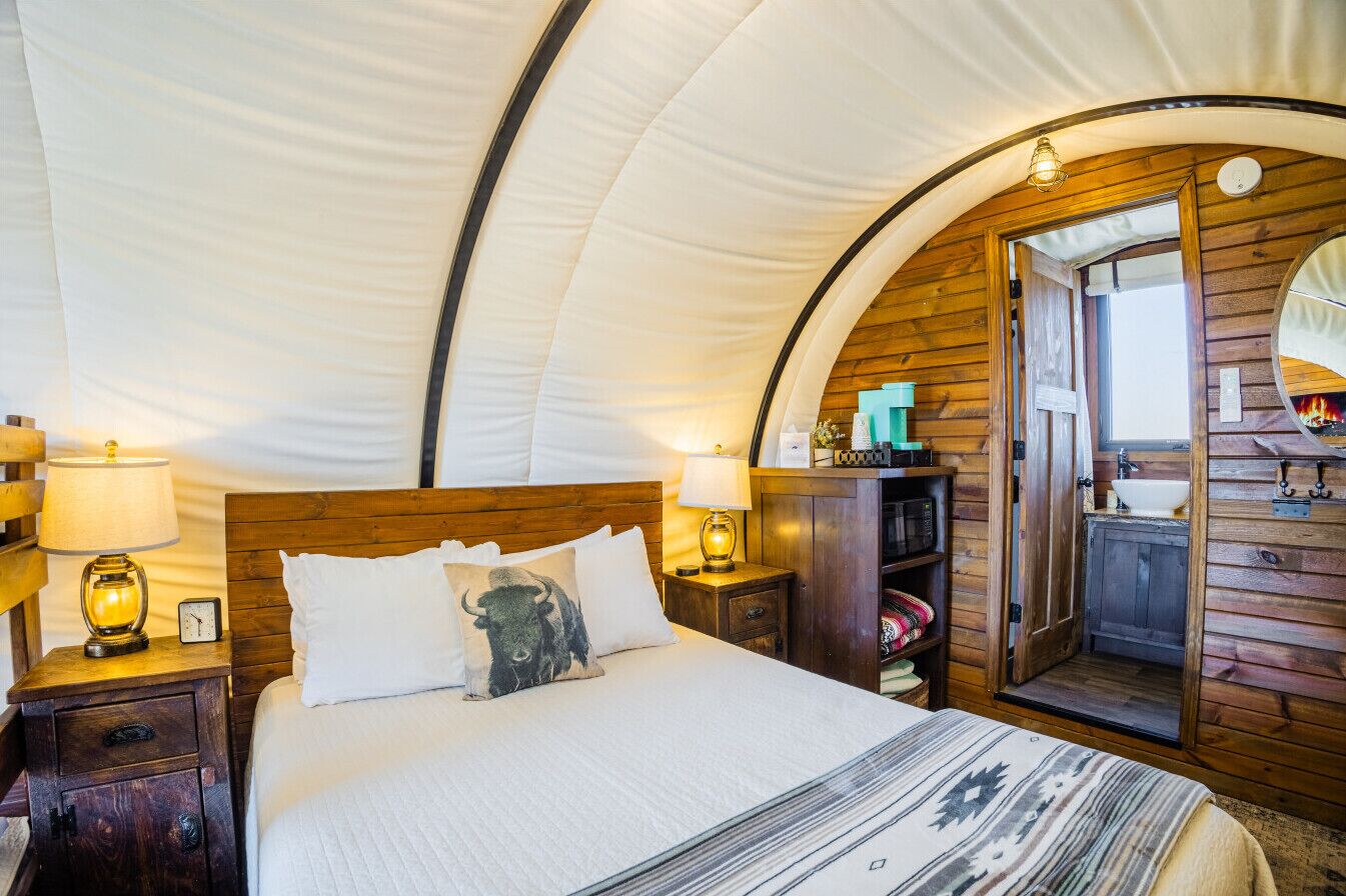 1 chambre, lit parapluie, Wi-Fi gratuit, draps fournis