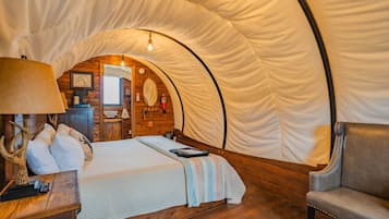 1 bedroom, travel crib, free WiFi, bed sheets