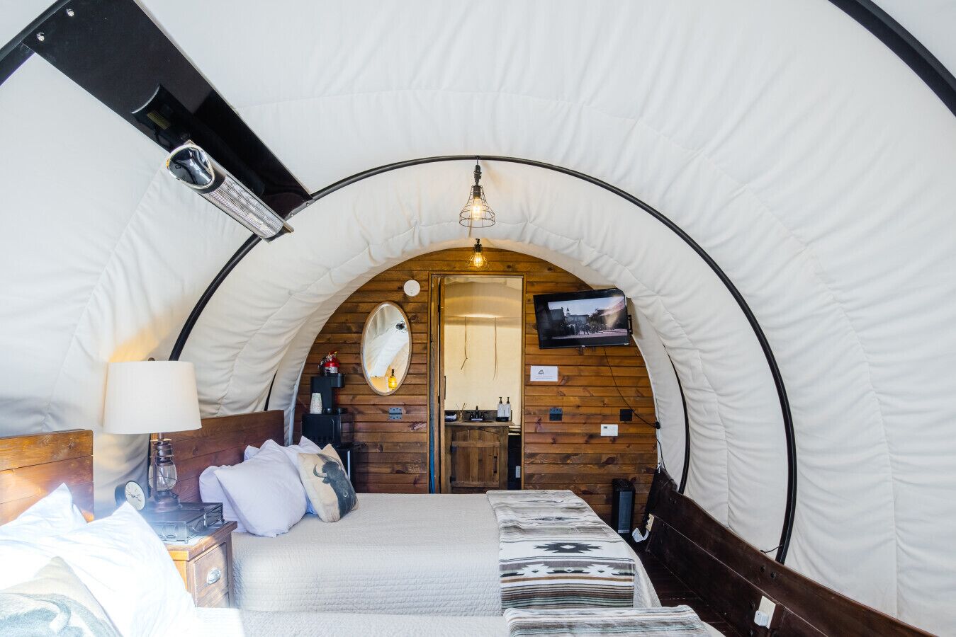 1 chambre, lit parapluie, Wi-Fi gratuit, draps fournis