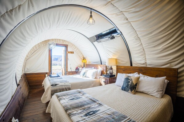 1 bedroom, travel cot, free WiFi, bed sheets