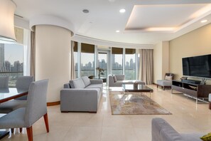 Comfort Apartment, 2 Bedrooms (Burj View) | Living area | 24-inch flat-screen TV with satellite channels, TV - SuperHost - Luxe Apt With Stunning Panoramic Burj Khalifa View I Address Dubai Mall (Dubai)