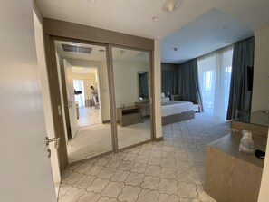 Apartment, 1 Bedroom | Iron/ironing board, free WiFi - SuperHost- Spacious 1 BR In Address Dubai Mall (Dubai)