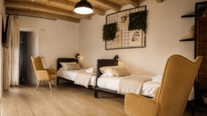1 bedroom, travel cot, free WiFi, bed sheets