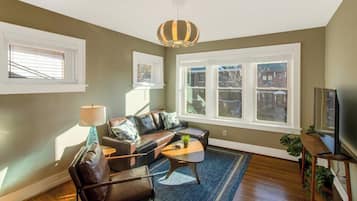 Televisión, oficina