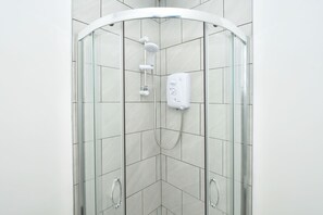 House, Private Bathroom | Bathroom