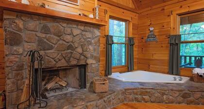 Cherokee private cabin in Riverside Resort