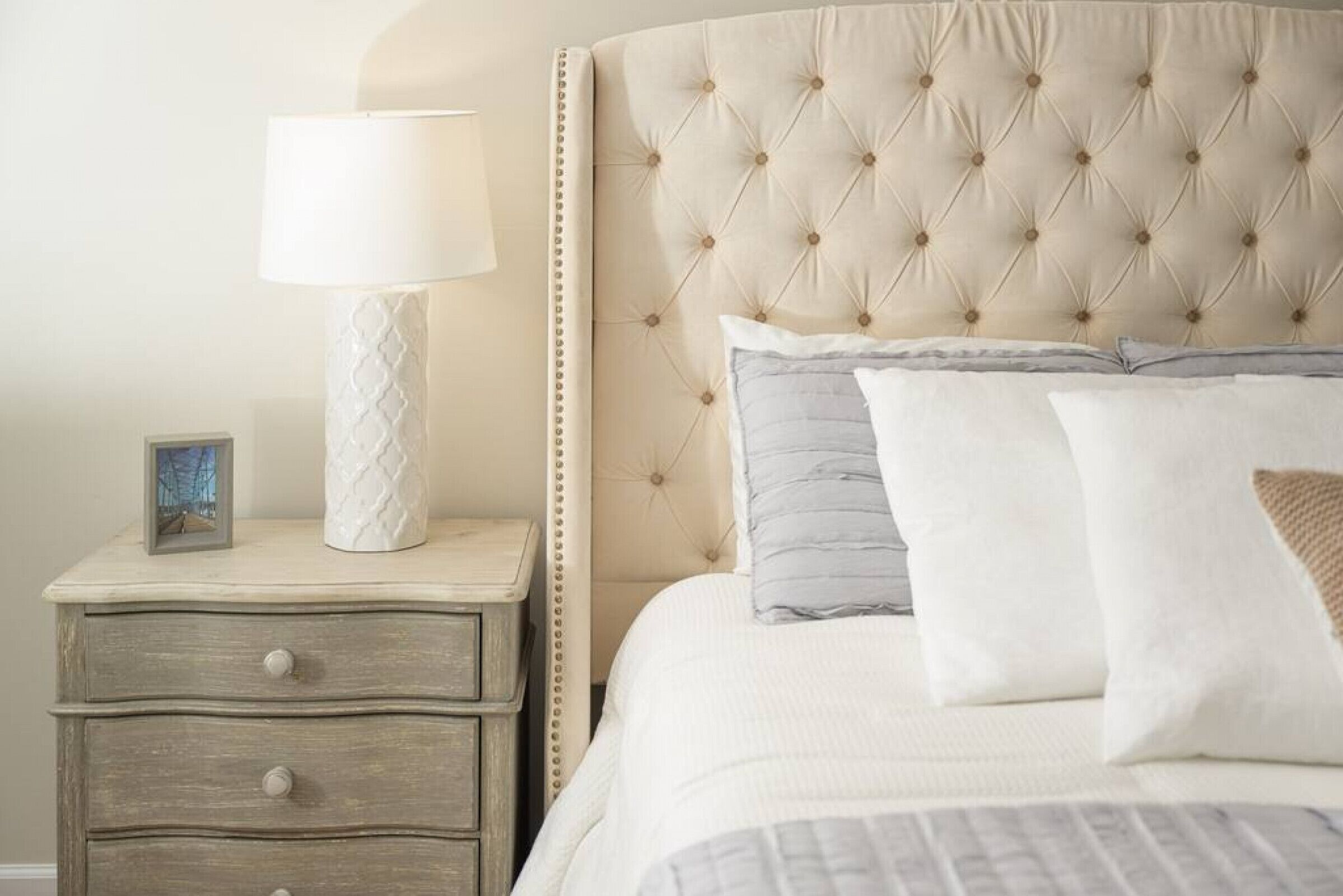 2 多间卧室、办公桌、熨斗/熨衣板、旅行婴儿床