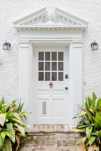 3BDR Eclectic Apartment - For Families - Quiet -  just walk to Tulane University