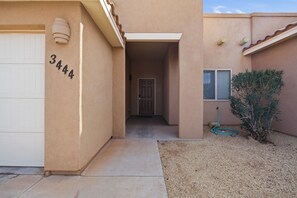 Exterior detail - The Red Arroyo House (Alamogordo)