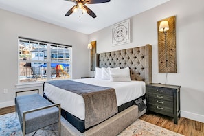 5 bedrooms, iron/ironing board, free WiFi, bed sheets - Lakeview Retreat w/ Backyard Fire Pit, Pvt Hot Tub, Dog-Friendly, Cmty Pools & Near Entertainment (Branson)