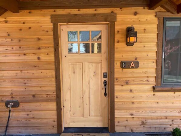 Exterior detail - Home Theater - Gamer Ready!<br>Suite A (Grants Pass)