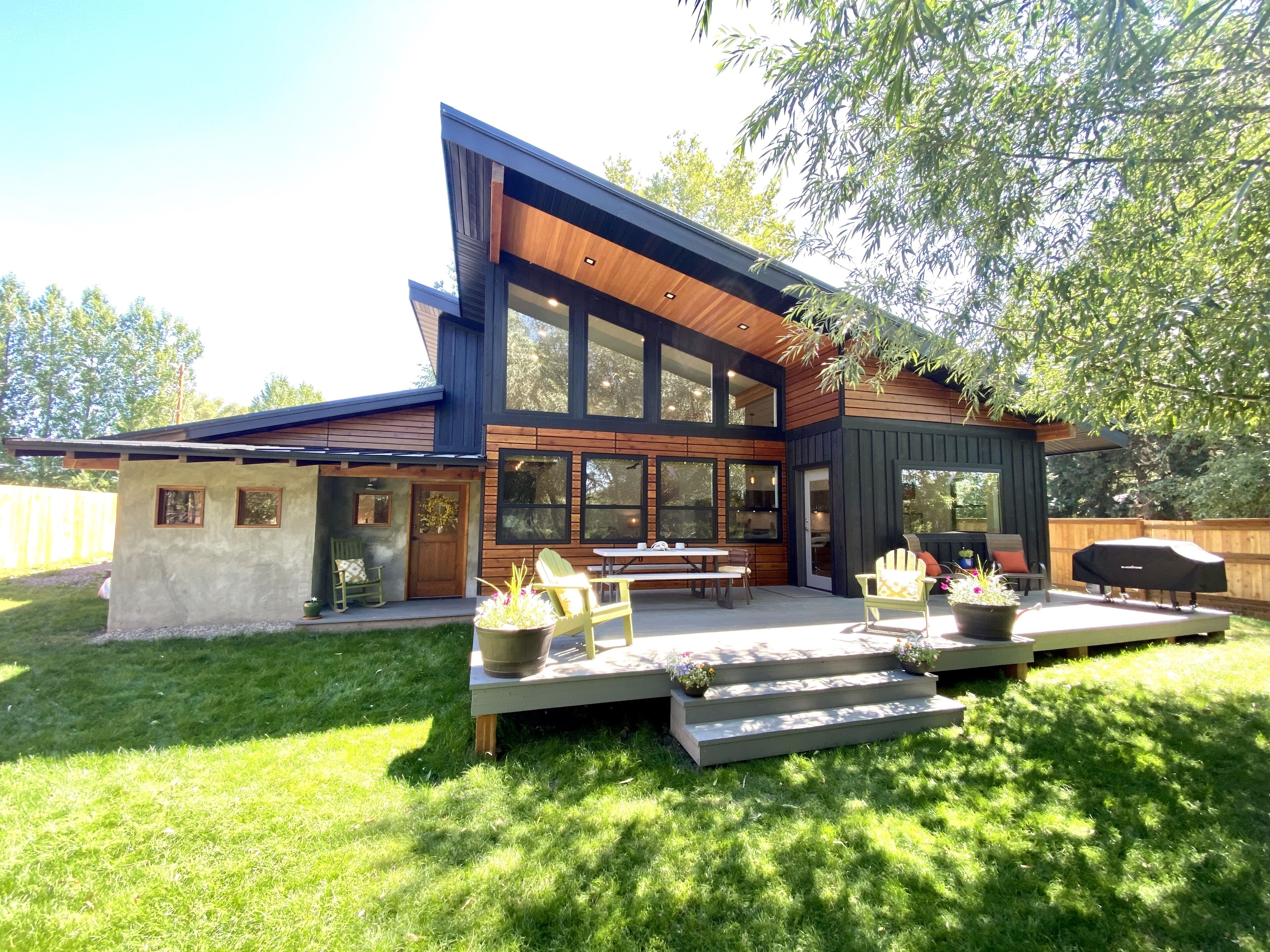 Private Riverfront Retreat