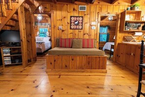 3 Schlafzimmer, Reisekinderbett, kostenloses WLAN, Bettwäsche