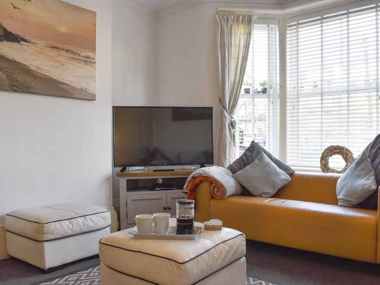 4 Bedroom Accommodation In Scarborough - Scarborough