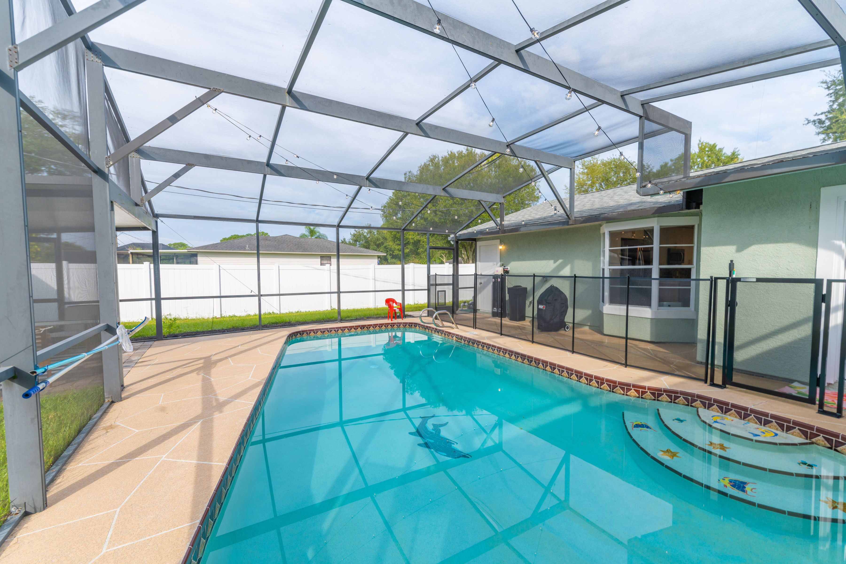 Ulkouima-allas, lämmitetty uima-allas