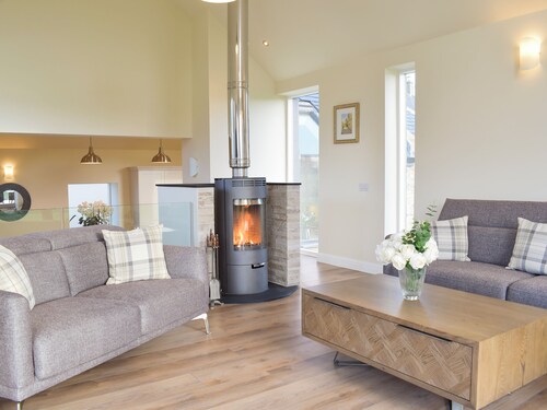 3 bedroom accommodation in Linlithgow