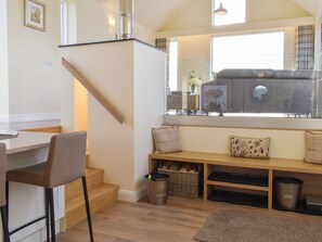 Interior - 3 bedroom accommodation in Linlithgow (Linlithgow)