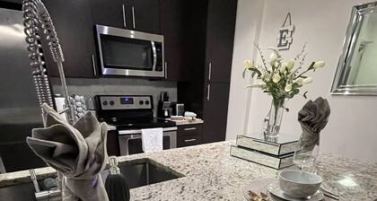 Luxurious Getaway in Heart of Buckhead