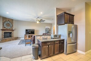 Interior - The Shiprock House (Alamogordo)