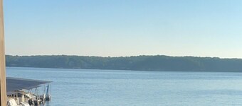 Right on the Water! 21.5 mm
