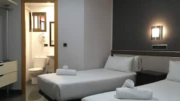 Twin Room | Premium bedding, down comforters, in-room safe, desk