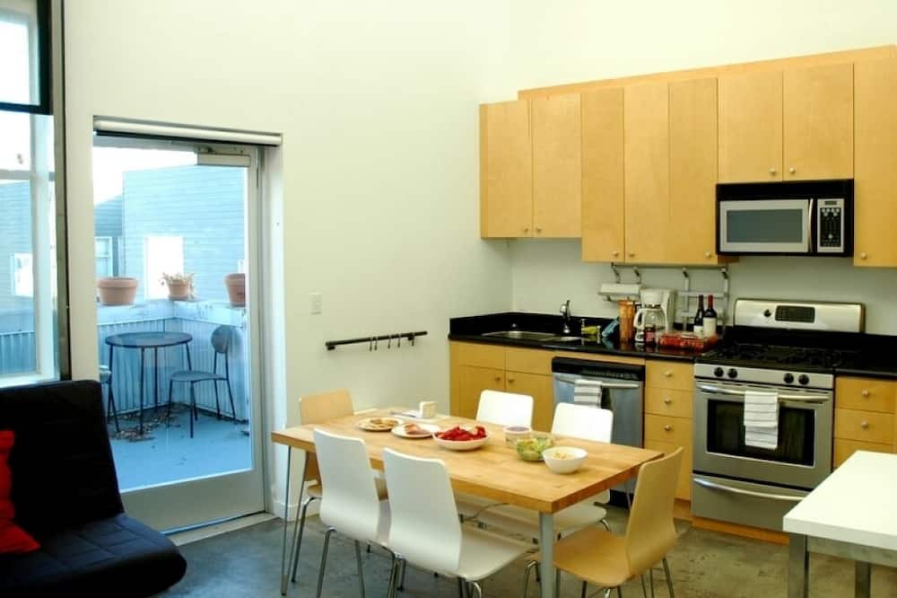 SOMA Penthouse View Loft