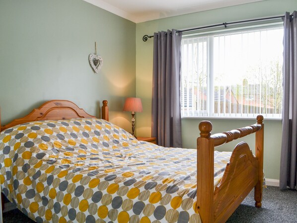 3 bedrooms, free WiFi, bed sheets
