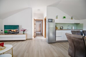 Fridge, microwave, oven, dishwasher - MODERN, NEW APARTMENTS , FAMILY FRIENDLY, UNFORGETTABLE SEA VIEW (Duba)