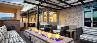 Cottonwood 萬豪春丘套房飯店