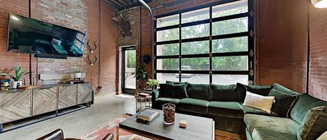 Smart-TV, Stereoanlage