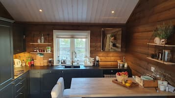 Kühlschrank, Ofen, Herdplatte, Geschirrspüler