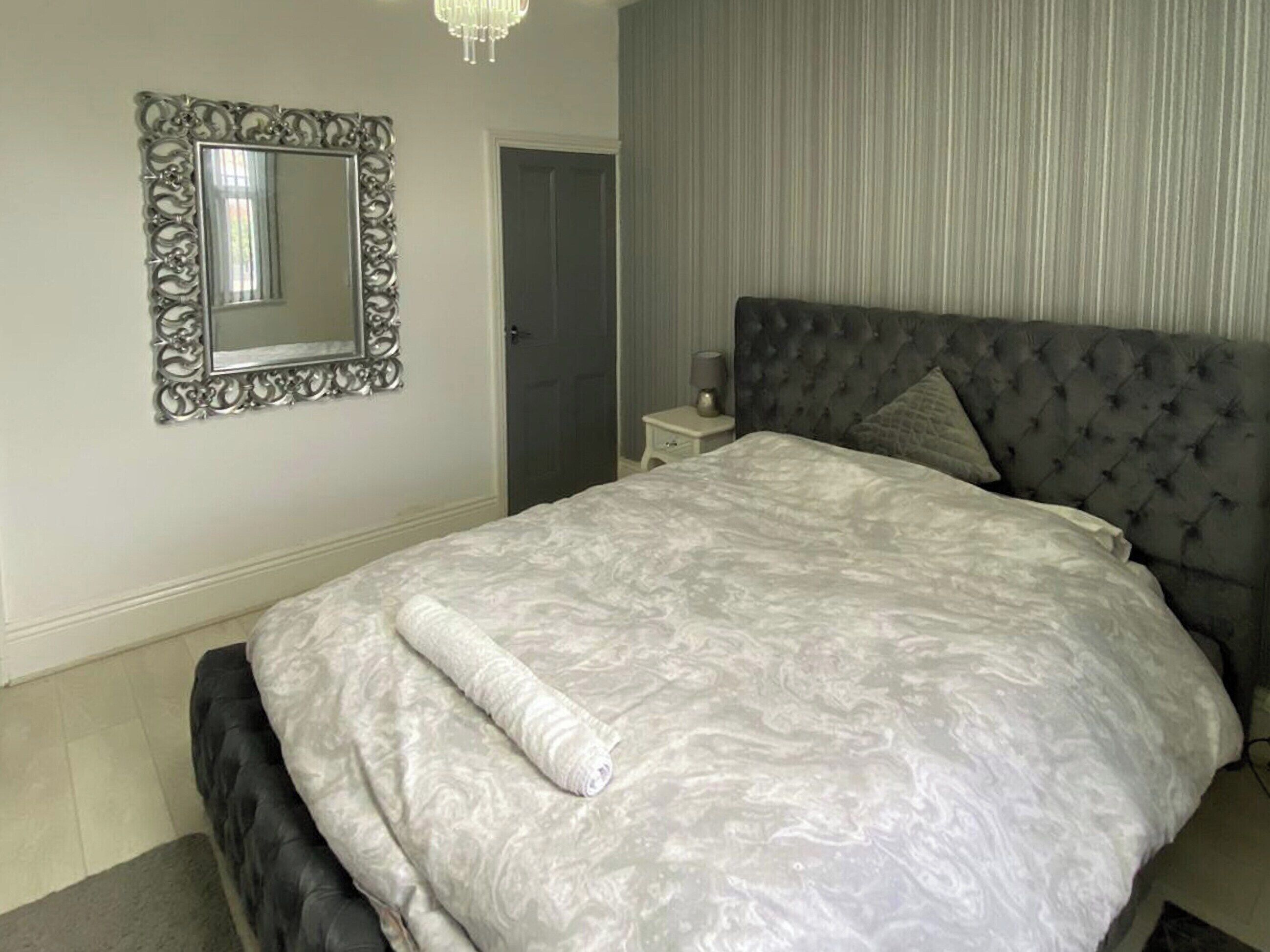 3 bedrooms, free WiFi, bed sheets