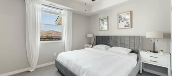 Sparks Marina 2BR | Balcony, Pool & Rooftop