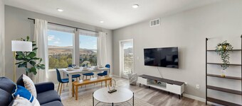 Sparks Marina 2BR | Balcony, Pool & Rooftop